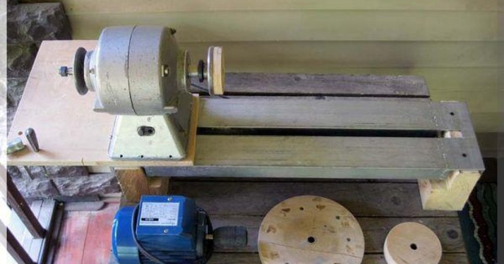 Как сделать самодельный мини-токарный станок по дереву своими руками